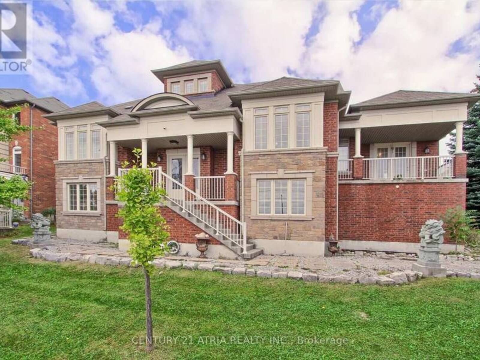 111 ZOKOL DRIVE, Aurora, Ontario L4G 0B9