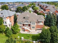 111 ZOKOL DRIVE Aurora Ontario, L4G 0B9
