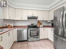 17 ROYAL APPIAN CRESCENT | Vaughan Ontario | Slide Image Fourteen