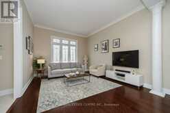 10 EIFFEL BOULEVARD | Brampton Ontario | Slide Image Eight