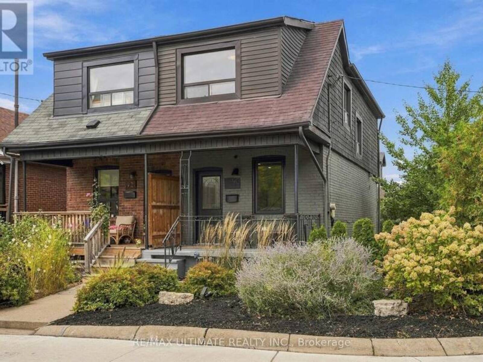90 ROWNTREE AVENUE, Toronto, Ontario M6N 1S2