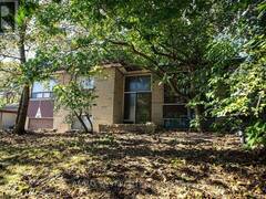 39 MCMANUS ROAD Toronto Ontario, M9P 2J9