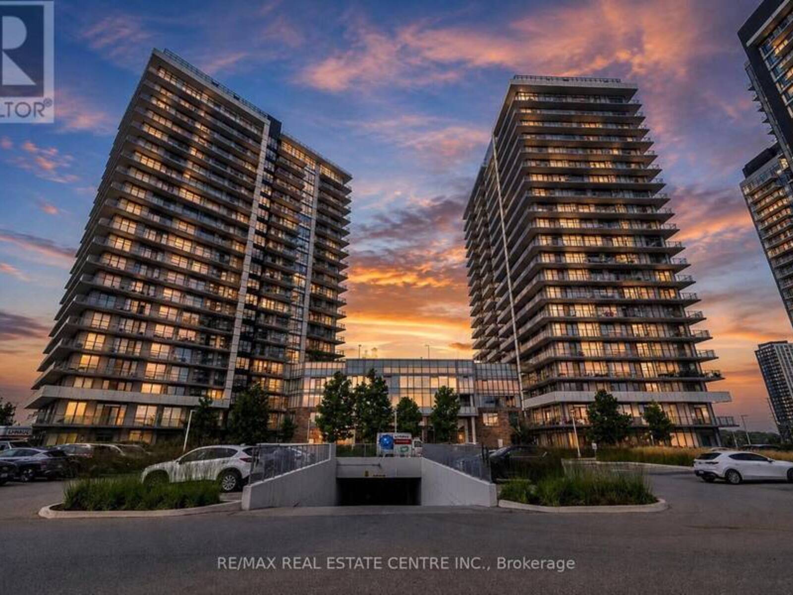 1906 - 4675 METCALFE AVENUE, Mississauga, Ontario L5M 0Z8