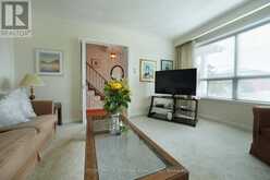 14 THURROCK ROAD | Toronto Ontario | Slide Image Ten