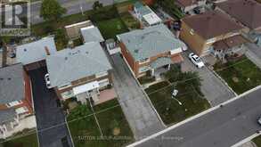 14 THURROCK ROAD | Toronto Ontario | Slide Image Thirty