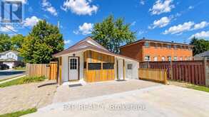 76 AVENUE ROAD | Cambridge Ontario | Slide Image Two