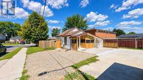 76 AVENUE ROAD | Cambridge Ontario | Slide Image Four
