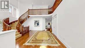 12 MACKAY DRIVE | Richmond Hill Ontario | Slide Image Four