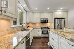 122 BRENTCLIFFE ROAD | Toronto Ontario | Slide Image Thirteen