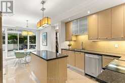 203B - 660 SHEPPARD AVENUE E | Toronto Ontario | Slide Image Nine
