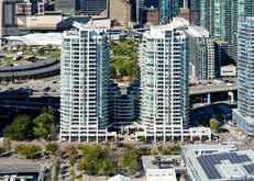 2811 - 230 QUEENS QUAY W | Toronto Ontario | Slide Image Twenty-four