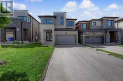 67 TANGO CRESCENT | Newmarket Ontario | Slide Image Two