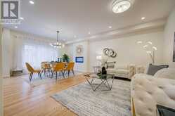 67 TANGO CRESCENT | Newmarket Ontario | Slide Image Nine