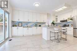 124 SHAFTSBURY AVENUE | Richmond Hill Ontario | Slide Image Seventeen
