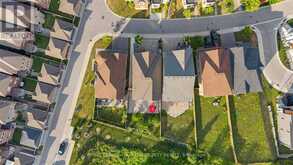 7 SUNDEW LANE | Richmond Hill Ontario | Slide Image Forty-nine