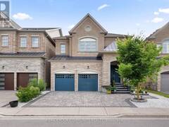 7 SUNDEW LANE Richmond Hill Ontario, L4E 1C3