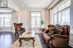 425 THRESHING MILL BOULEVARD | Oakville Ontario | Slide Image Sixteen