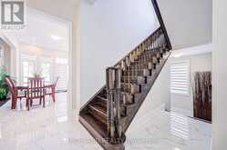 425 THRESHING MILL BOULEVARD | Oakville Ontario | Slide Image Twenty-two