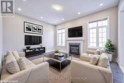 425 THRESHING MILL BOULEVARD | Oakville Ontario | Slide Image Six