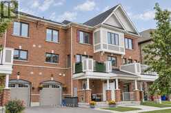 28 GOLDEYE STREET | Whitby Ontario | Slide Image Three