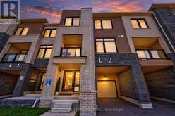 5 DELANO WAY | Newmarket Ontario | Slide Image Two