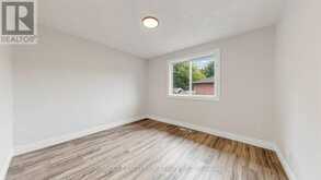 86 NEWBURY DRIVE | Newmarket Ontario | Slide Image Sixteen