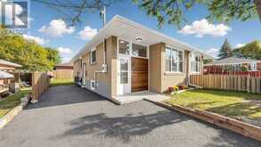 86 NEWBURY DRIVE | Newmarket Ontario | Slide Image One