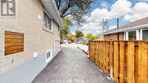 86 NEWBURY DRIVE | Newmarket Ontario | Slide Image Forty-one