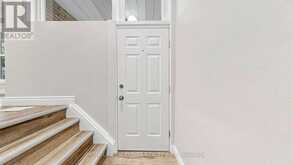 86 NEWBURY DRIVE | Newmarket Ontario | Slide Image Four