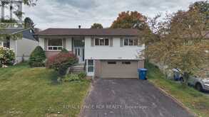 364 DIXON BOULEVARD | Newmarket Ontario | Slide Image One