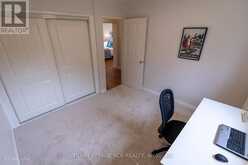 364 DIXON BOULEVARD | Newmarket Ontario | Slide Image Twelve