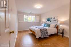364 DIXON BOULEVARD | Newmarket Ontario | Slide Image Seven