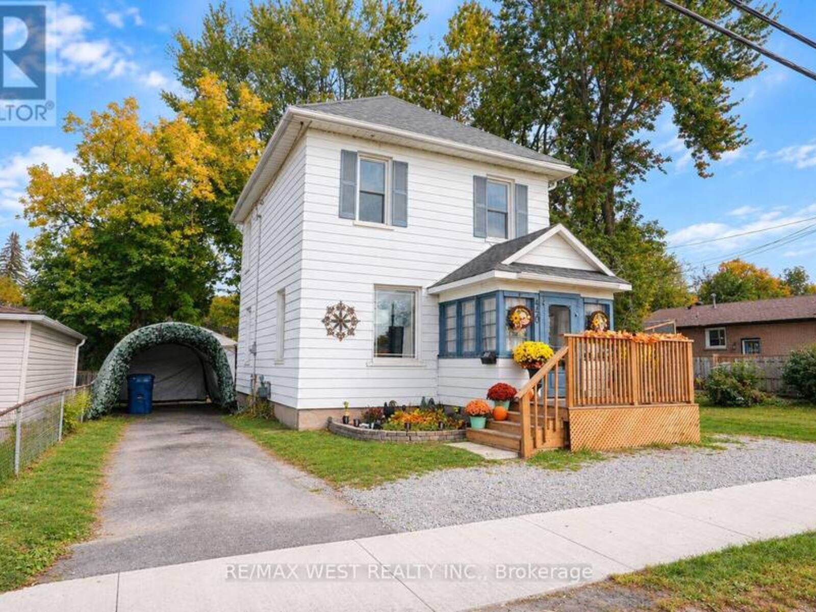 440 GILL STREET, Orillia, Ontario L3V 4K8