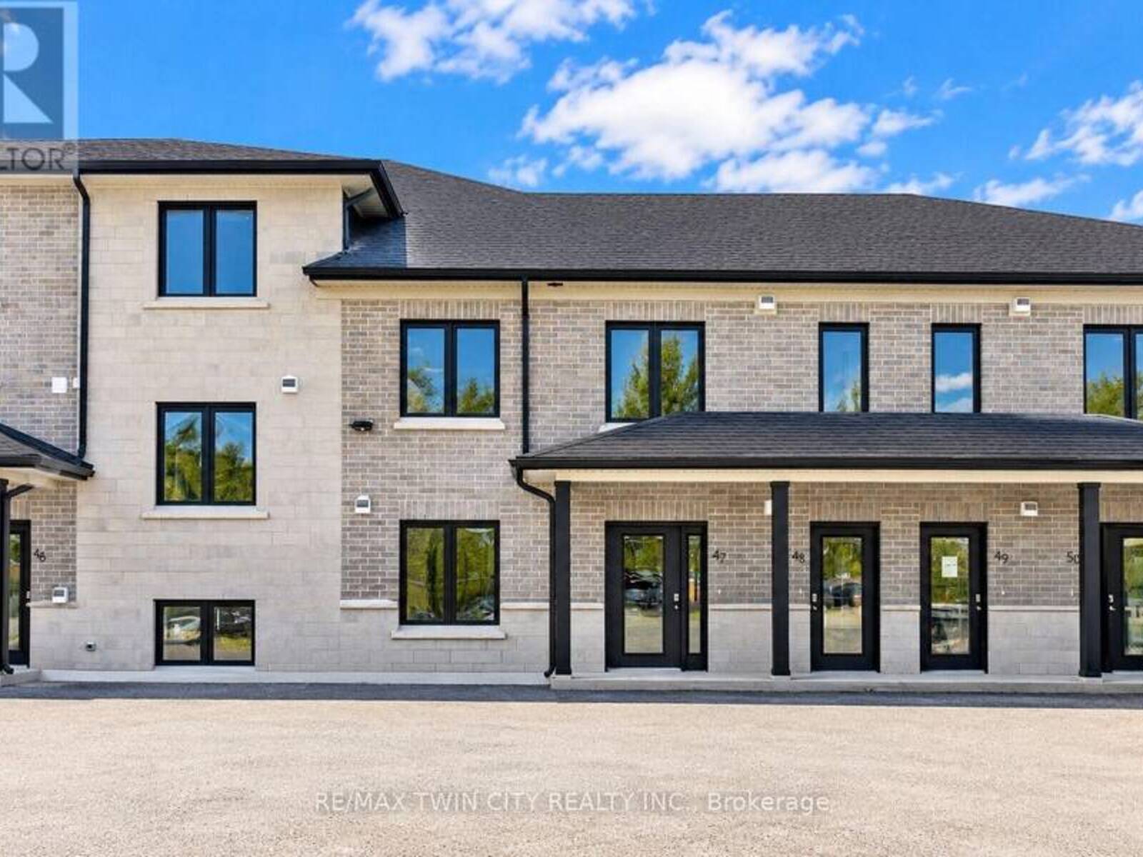 47 - 3202 VIVIAN LINE, Stratford, Ontario N2A 0K6
