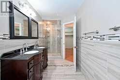 8 ELMSLEY DRIVE | Richmond Hill Ontario | Slide Image Thirty-two