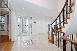 8 ELMSLEY DRIVE | Richmond Hill Ontario | Slide Image Six