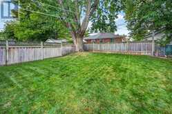 140 WILLOW LANE | Newmarket Ontario | Slide Image Twenty-one