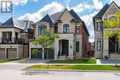 33 PINE HEIGHTS DRIVE | Vaughan Ontario | Slide Image Two