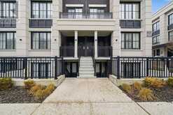 227 - 652 CRICKLEWOOD DRIVE | Mississauga Ontario | Slide Image Two