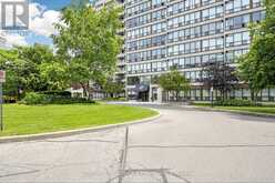 912 - 12 LAURELCREST STREET | Brampton Ontario | Slide Image Four