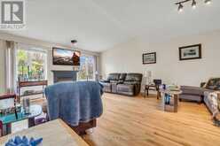 752 NORTH LEAKSDALE CIRCLE | London Ontario | Slide Image Ten