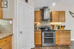 752 NORTH LEAKSDALE CIRCLE | London Ontario | Slide Image Fifteen