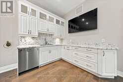 520 ARROWHEAD ROAD | Mississauga Ontario | Slide Image Sixteen