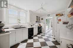 111 PALMERSTON AVENUE | Toronto Ontario | Slide Image Eight