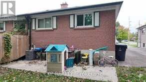 23 CHAPMAN AVENUE | Toronto Ontario | Slide Image Twenty-one