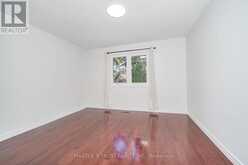 3 LONGBOW SQUARE | Toronto Ontario | Slide Image Thirteen
