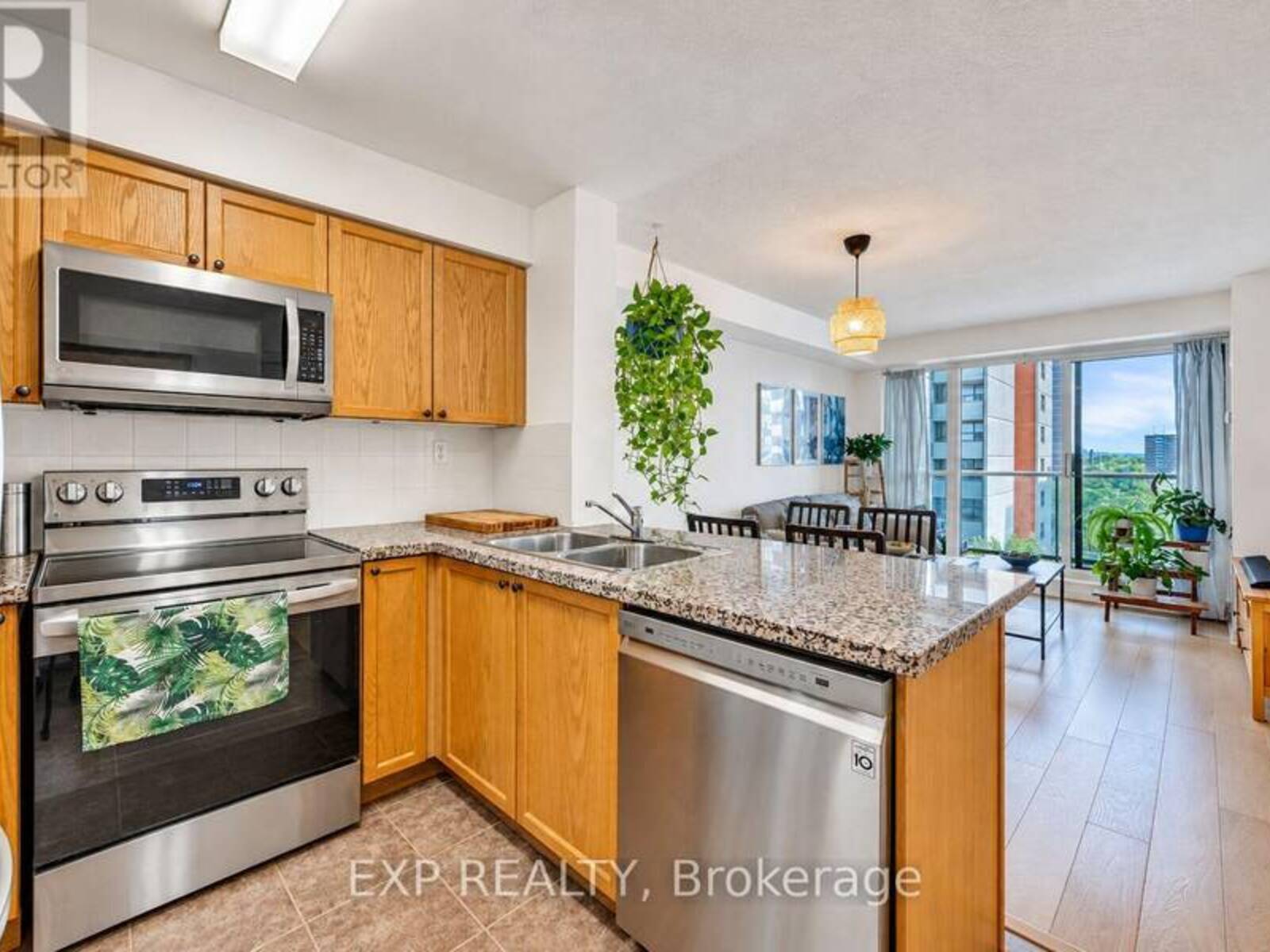 709 - 5 MICHAEL POWER PLACE, Toronto, Ontario M9A 0A3