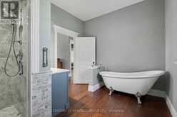 390 SYDENHAM ROAD | Hamilton Ontario | Slide Image Fifteen