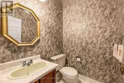 50 MAYVERN CRESCENT | Richmond Hill Ontario | Slide Image Fifteen
