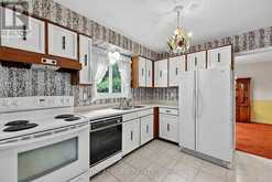 50 MAYVERN CRESCENT | Richmond Hill Ontario | Slide Image Seven